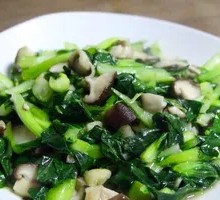 Stir-Fried Mushrooms with Greens