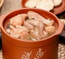 Pig's stomach chicken soup