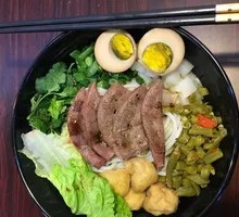 Blanching Pork Liver Noodles