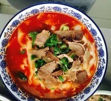 Beef Stir-Fried Knife-Cut Noodles