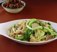 Bok choy stir-fried with tofu skin