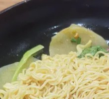 Spicy Dry Noodle Hot Pot