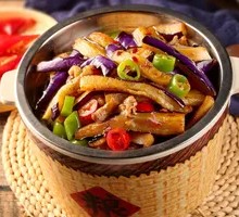 Farm-style Oil-braised Eggplant Wooden Bucket Rice
