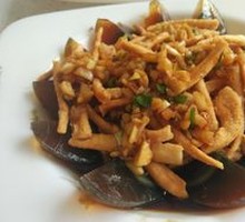 Sesame Egg Noodle with Century Egg