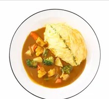 蔬菜咖喱蛋包饭
