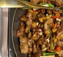 Hengyang Yellow Pepper Pork Intestine Chicken