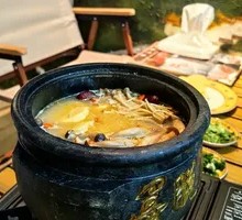 Medo Stone Pot Chicken