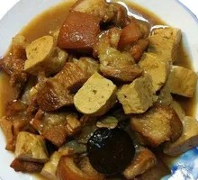 Fried Pork with Tofu Skin Rice Bowl