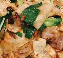 Preserved Pork with Tofu Noodles