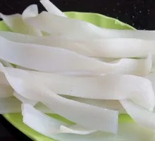 White Wide Noodles