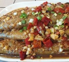 Dry-Braised Razor Fish