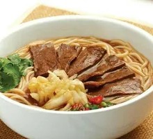 Crispy and Tender Pork Noodle Soup