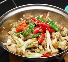 Spicy Stir-Fried Organic Cauliflower