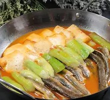 Eel Stewed with Lettuce
