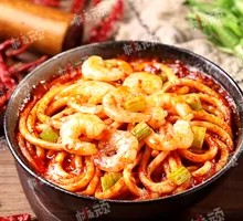 Sauce-Flavored Fish Tofu Fried Rice Noodles