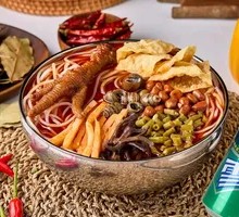 Spicy Chicken Feet with Rice Noodles