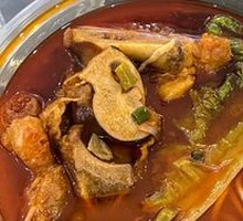 Pork Trotter Snail Noodles