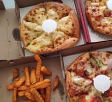 Classic Sultan King Durian Pizza with Full Durian
