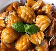 Braised Abalone with Free-range Chicken