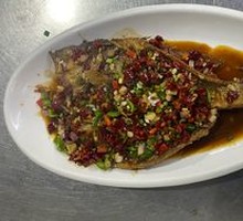 Garlic-Flavored Sea Bass