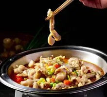 Sichuan-style Frog with Perilla in Hot Pot