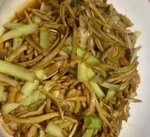 Shredded Pork with Leek and Bamboo Shoots