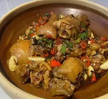 Preserved Vegetable Pork Trotter