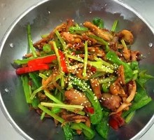 Spicy Pot-Steamed Chicken