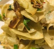 Preserved Pork with Tofu Noodles
