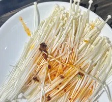 Sizzling Enoki Mushrooms