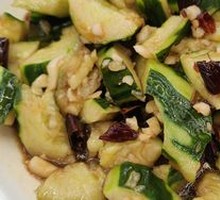Knife-Pounded Cucumber