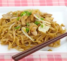Egg and Pork Stir-Fried Noodles