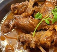 Sauce-Flavored Spicy Duck