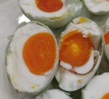 Honghu Salted Egg
