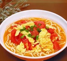 Tomato and Egg Fried Noodles