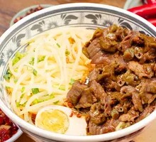 Sauce Chili Stir-Fried Pork with Rice