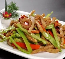 Green Pepper Beef Tripe Rice Bowl