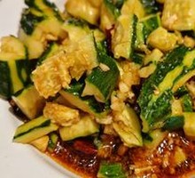 Knife-Pounded Cucumber