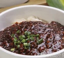 Zhajiangmian