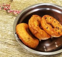 Fried dough snack