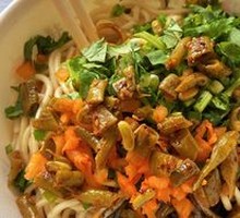Hot Dry Noodles