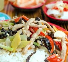 Fish-Flavored Shredded Pork Rice Bowl
