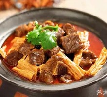 Fried Tofu Skin with Beef Brisket