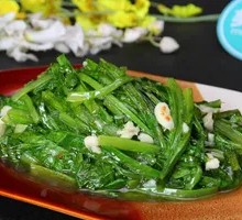 Garlic Stir-Fried Rapeseed Greens