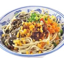 Full-Ingredient Hot Dry Noodles