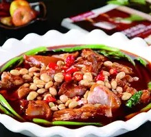 Stewed Pig Trotter with Soybeans