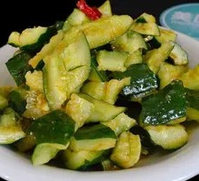 Knife-Pounded Cucumber