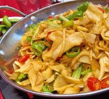 Crispy Bamboo Shoots in Dry Pot