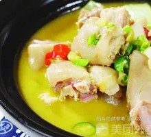 Braised Pork Trotter with Potatoes