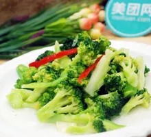 Delicious Braised Broccoli